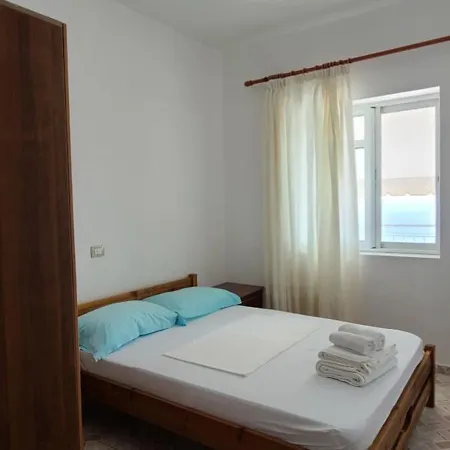 Guest house Sunset Boulevard Qeparo